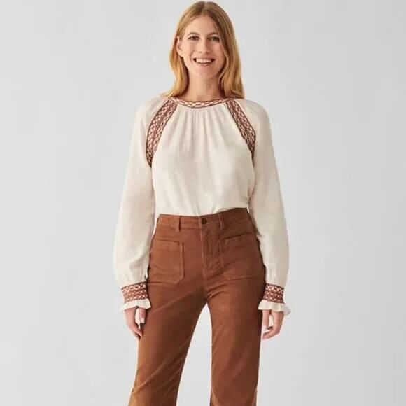 NEW FAHERTY Arles Embroidered Blouse Blush - Neutral S - Picture 8 of 9